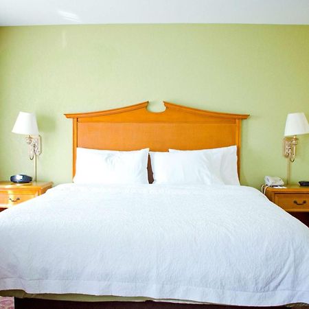 Hampton Inn & Suites College Station Bagian luar foto