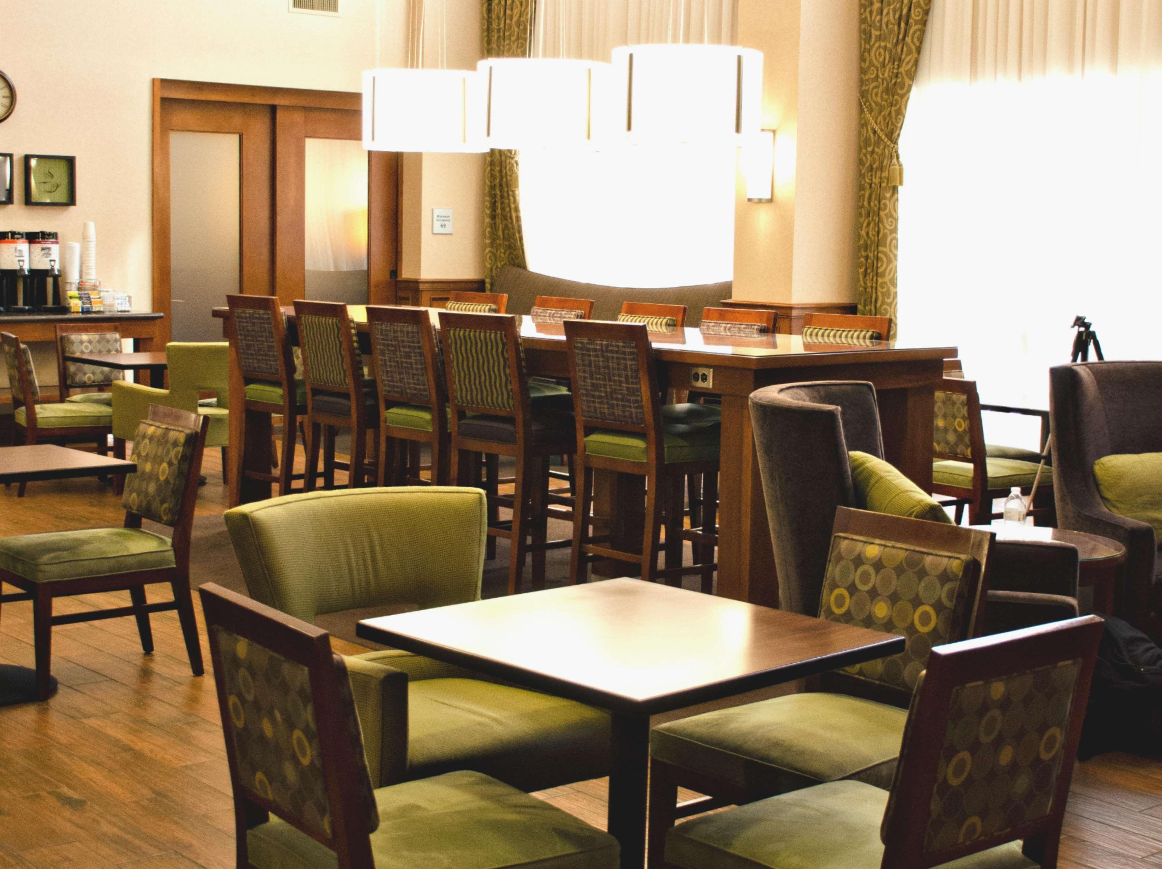 Hampton Inn & Suites College Station Bagian luar foto