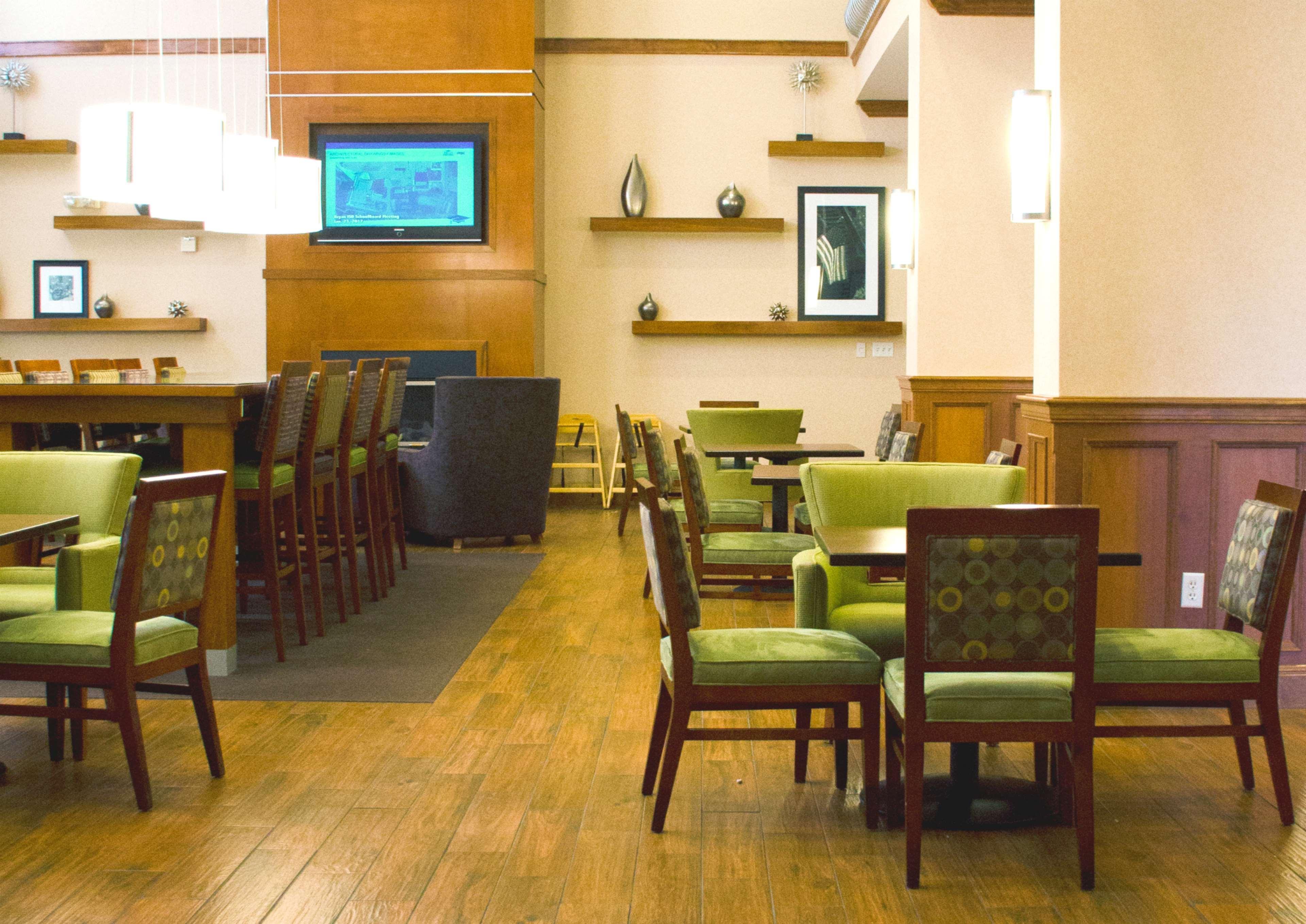 Hampton Inn & Suites College Station Bagian luar foto