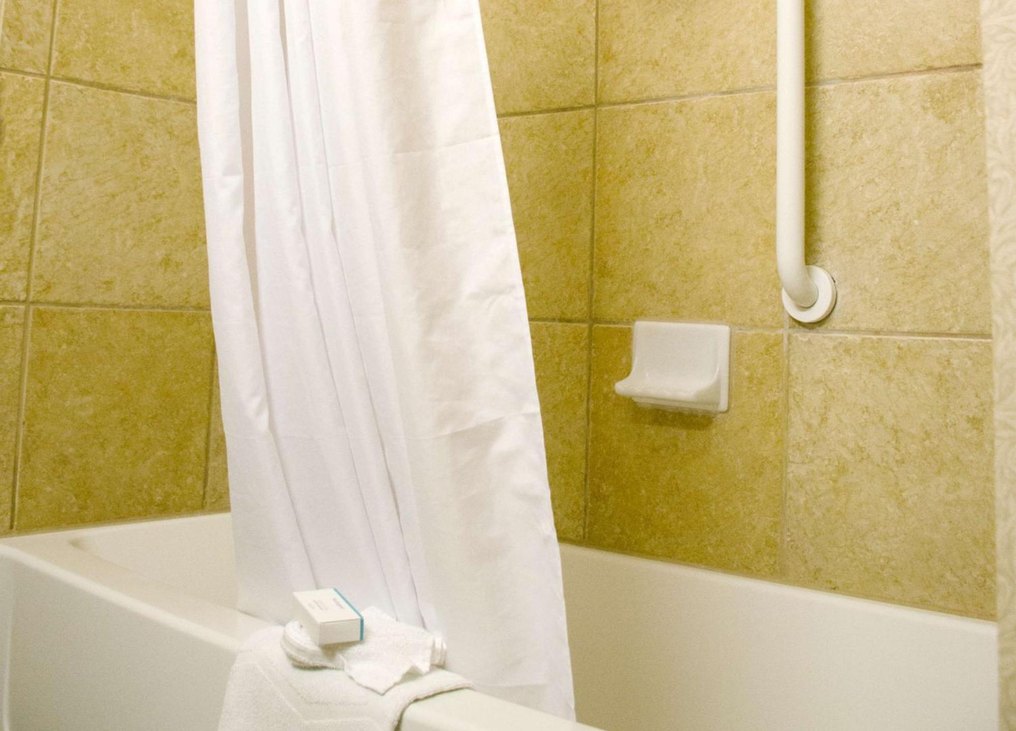 Hampton Inn & Suites College Station Bagian luar foto