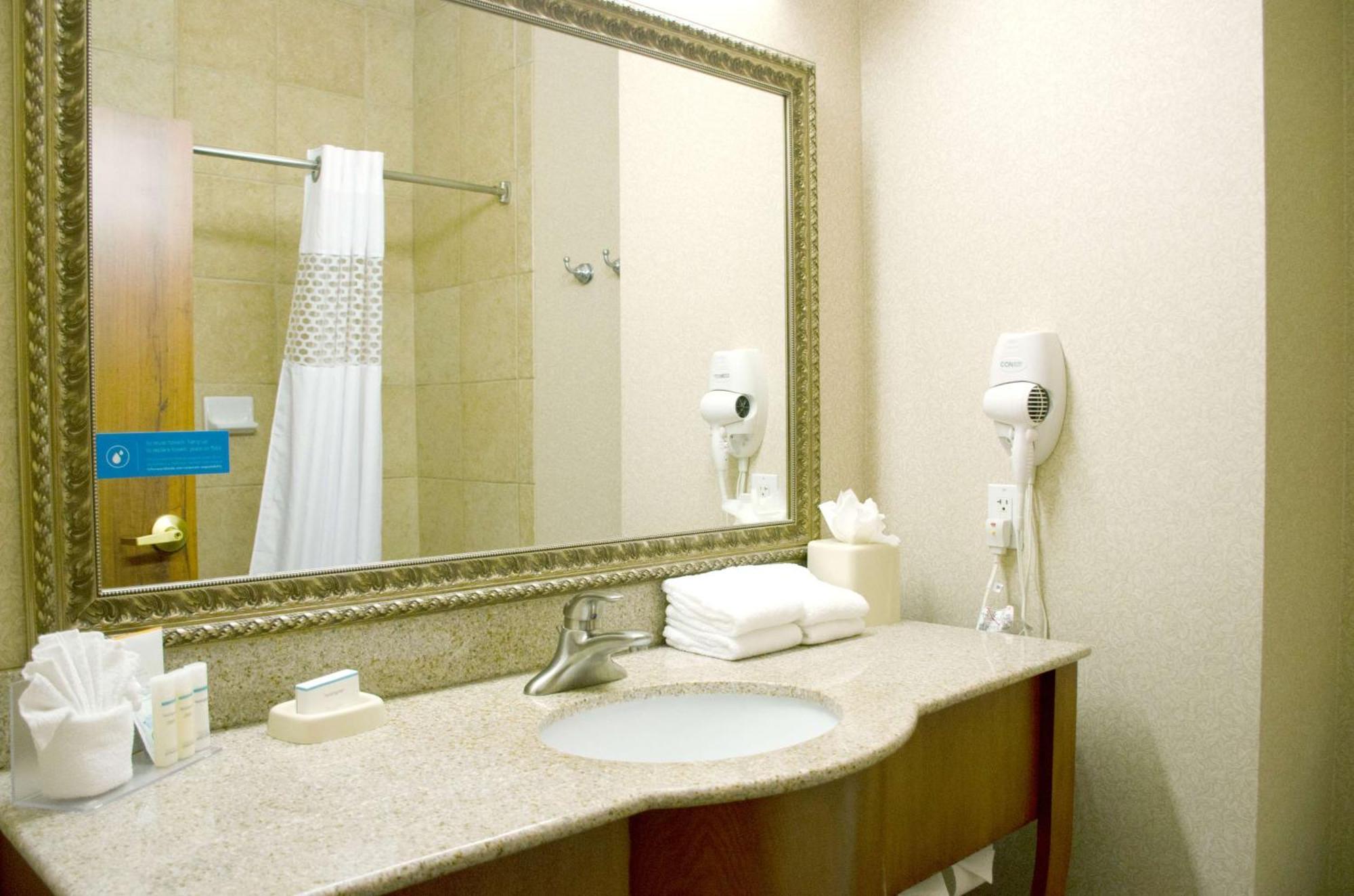 Hampton Inn & Suites College Station Bagian luar foto